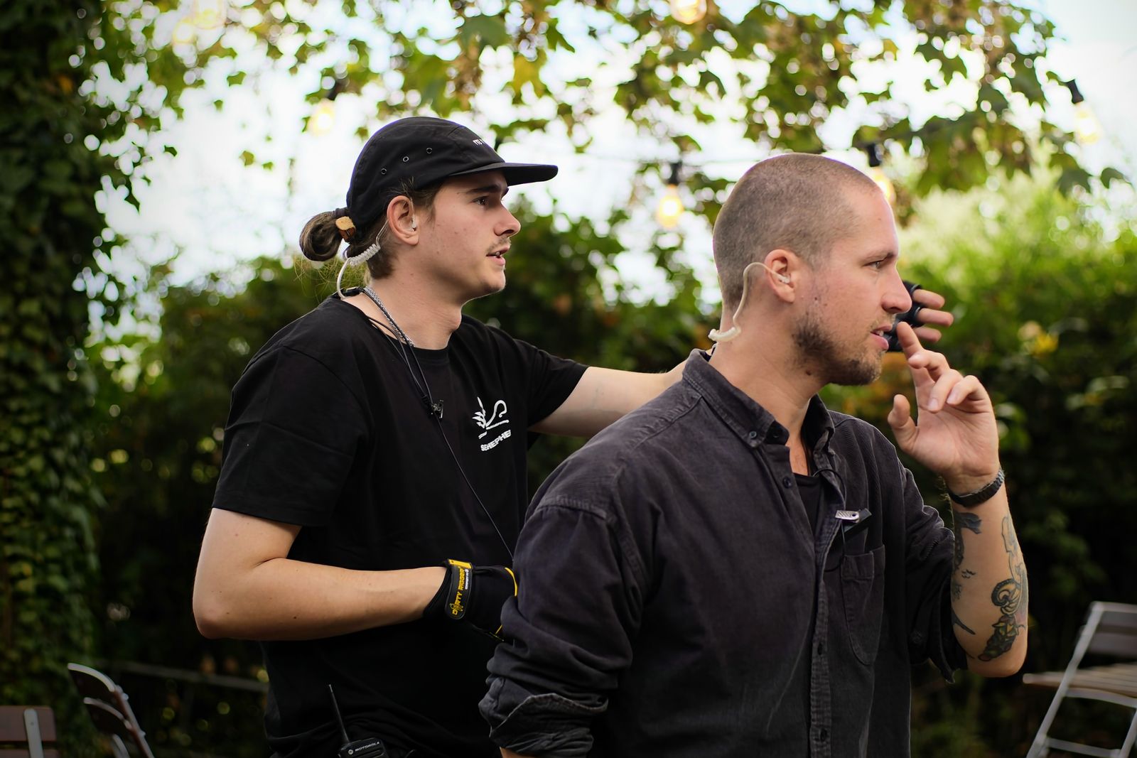 talking with the crew